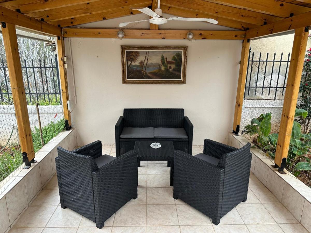 Villa Welcome In Salamina Extérieur photo